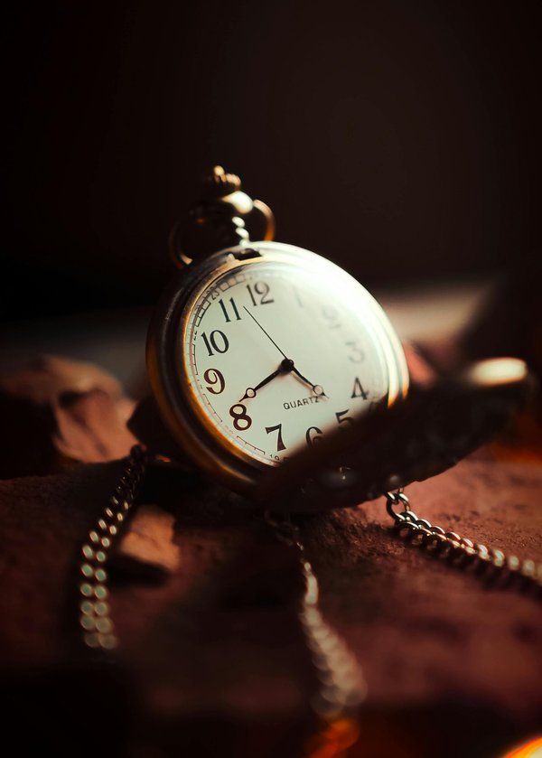 Montre à gousset : le retour en grâce de la montre de poche dans l’univers horloger